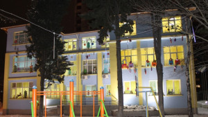 Бургазлии украсиха града си за Коледа