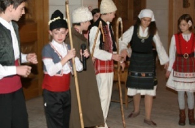 Коледари тръгват из Варна