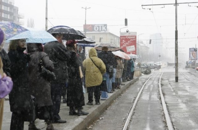 Как ще се движи градският транспорт в София по празниците