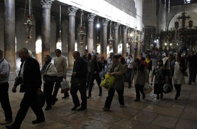 Хиляди християни от цял свят се стичат във Витлеем за Коледа