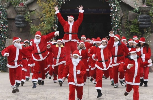 Коледната надпревара за подаръци започна