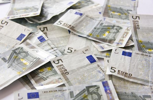 Половината германци са недоволни от еврото