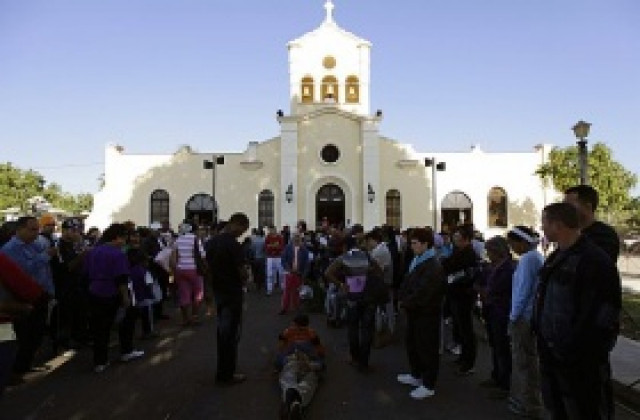 Кубинската църква оценява икономическите реформи като твърде нерешителни