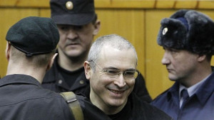 Ходорковски бившият олигарх сега найизвестният затворник в Русия