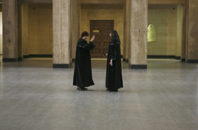 Съдят 20 000 длъжници на мобилен оператор