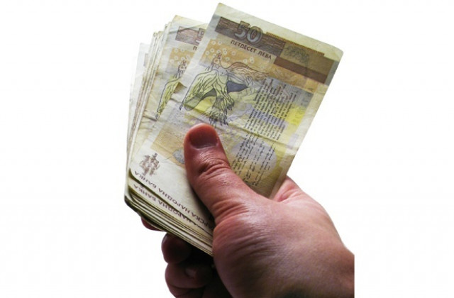 С 630 000 лв. повече от миналата година са приходите от местни данъци и такси