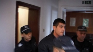 Оставиха в ареста мъжа намушкал Михаил Ганев