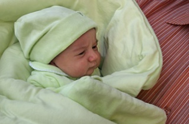 Момче се роди първо в Търговище