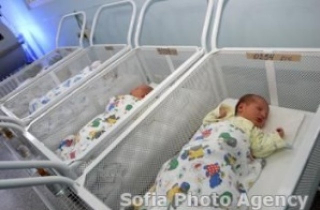 Момиченце е първото бебе родено във В. Търново през 2011 г.