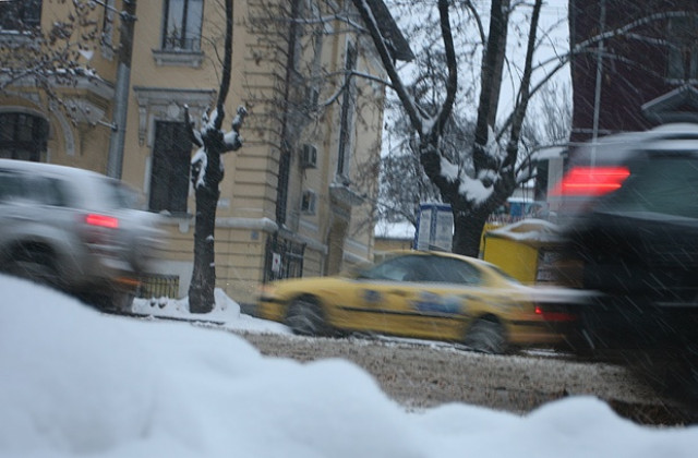 Обработени са всички улици на масовия градски транспорт в София