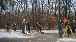 Деца нарисуваха емблема на слънчевото затъмнение