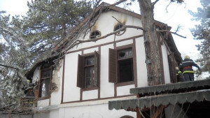 Бездомник е запалил Баварската къща