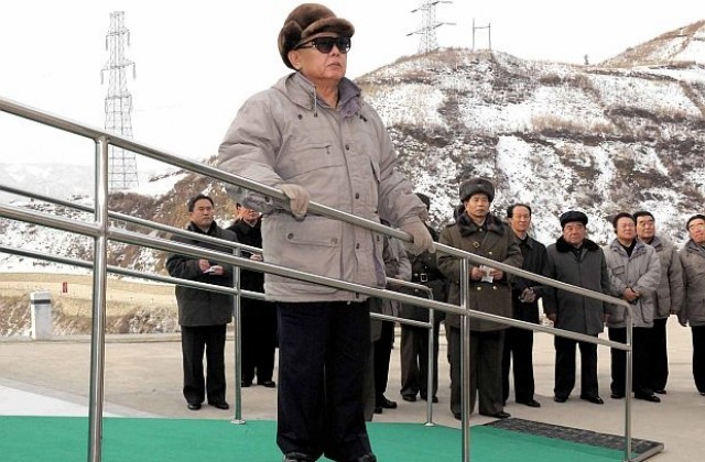 Ким Чен Ир с рекорден брой публични изяви през 2010 г.
