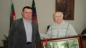 Маестро Христо Недялков получи специална награда от кмета на Дряново