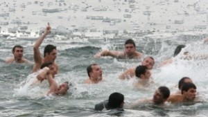 Ученик хвана кръста в Ловеч студент в Троян
