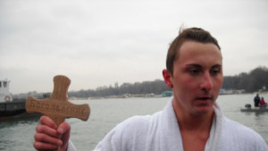 19годишен за четвърта поредна година извади кръста