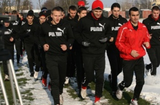 Два варианта за лагер в Турция за „железничарите“