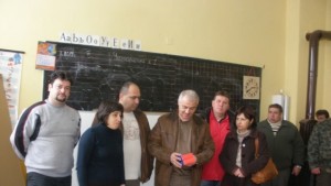 Нови училищни дъски дариха от ГЕРБ на децата в Беглеж