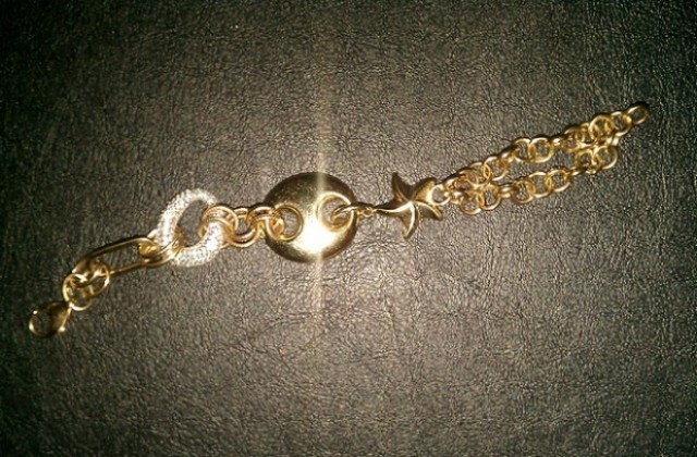 Белезници за Маймунката и Дебелия