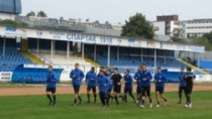 Спартак 1918 взема Николай Радомиров освободи Драголов