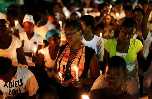 Хаити почете жертвите на опустошителното земетресение