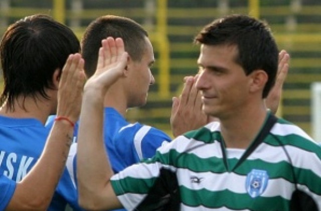 Александър Александров стана футболист №1 на Варна за 2010 година