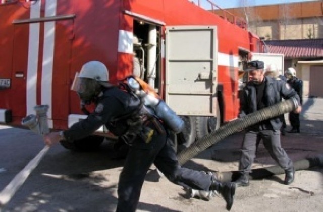 Сено изгоря в пожар