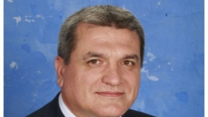 Нов лидер ще спаси ДПС от изолация смята Касим Дал