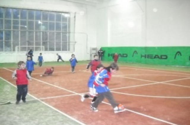 6 отбора в спор за Купата на Община Кюстендил, на детски футболен турнир в зала