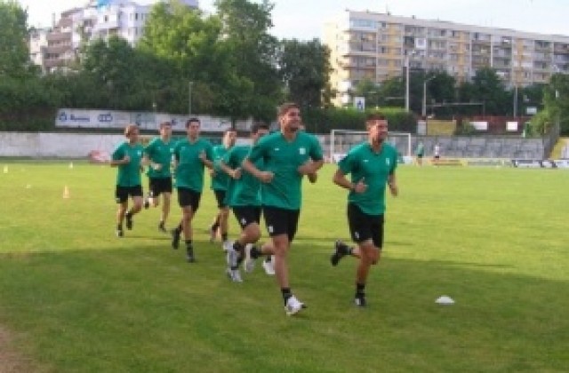 В „Черно море” продължават да търсят централен нападател