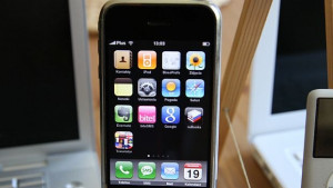 Устройство управлява iPhone с мозъчни вълни