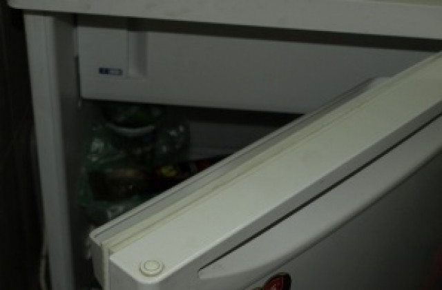 Червените започват акция Хладилник