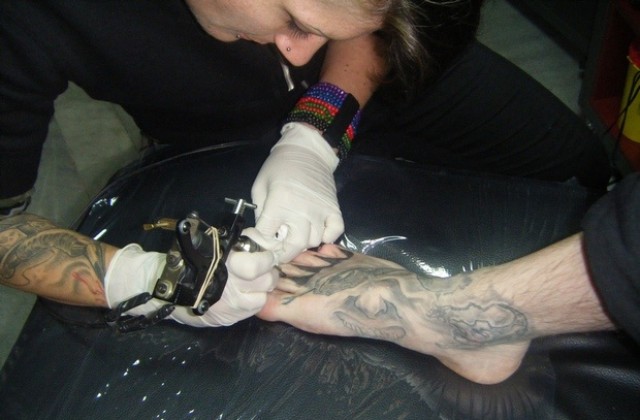 Майсторите-татуисти диктуват модата в татуировките