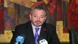 Стипендия на името на проф Александър Бурмов учредява ректорът на