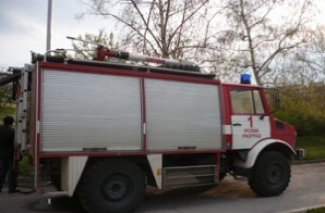 Пожар изпепели домашно имущество в апартамент