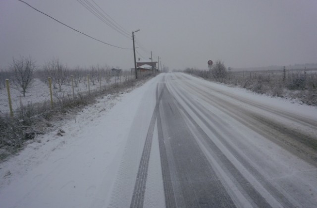Пътищата в Кюстендилски регион са проходими при зимни условия