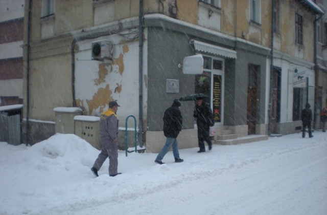 Валежите ще спират