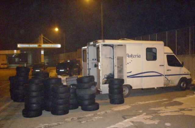 Гранични полицаи от Видин задържаха нелегално пресичащи границата пакистанци
