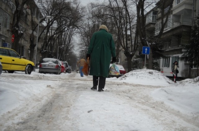 Приютяват бездомниците заради очаквания студ
