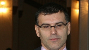 Дянков Не е предвидено нито вдигане на пенсиите нито на