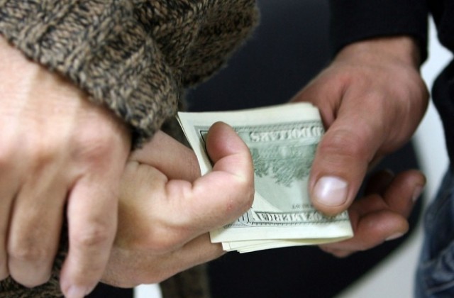 Чиновник в хасковската полиция предложил подкуп на гражданин