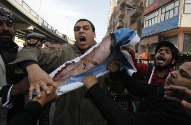ЕС призова Египет да освободи задържаните демонстранти