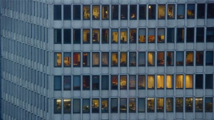 Как да се докопаш до държавна службица