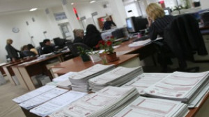 НАП Много българи няма да довнасят данък върху доходите от