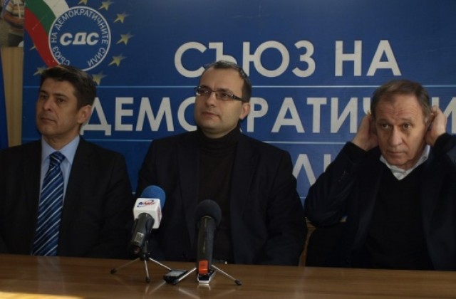 Мартин Димитров : Славчо Атанасов връща комунизма в Пловдив