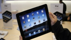 Старозагорци Парите за iPadите трябваше да са за нуждаещи се