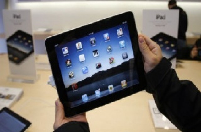 Старозагорци: Парите за iPad-ите трябваше да са за нуждаещи се хора