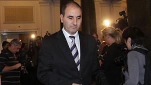 Кабинетът е мишена на престъпността според Цветанов