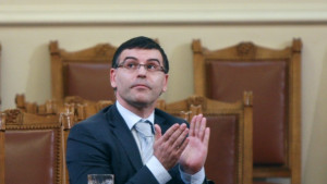 Дянков твърд за референдума за преките данъци