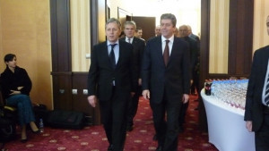 Президентът Първанов Скандалите слагат тъмни петна върху образа на България